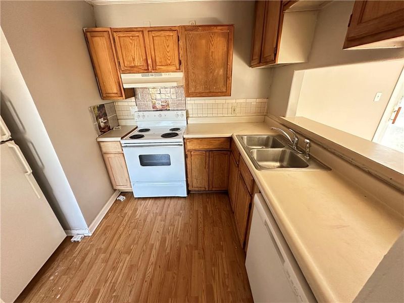 7904 Park Ave, Kansas City, MO 64132