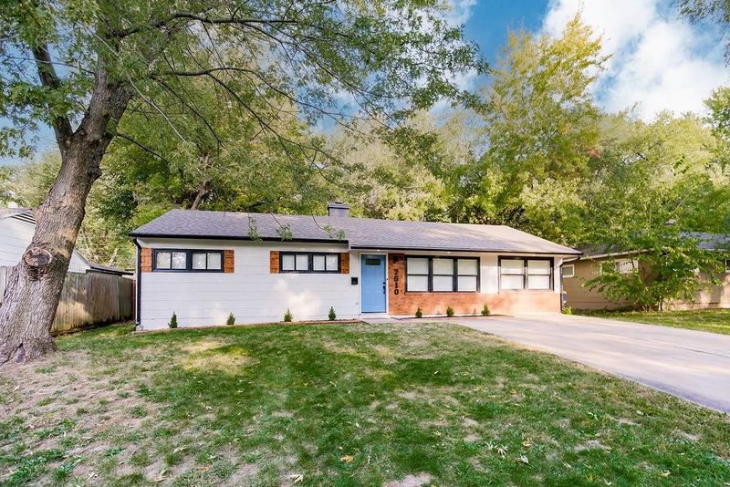 7610 E 113th St, Kansas City, MO 64134