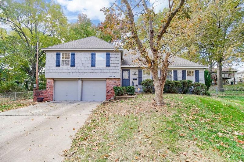 8524 W 88th Ter, Overland Park, KS 66212