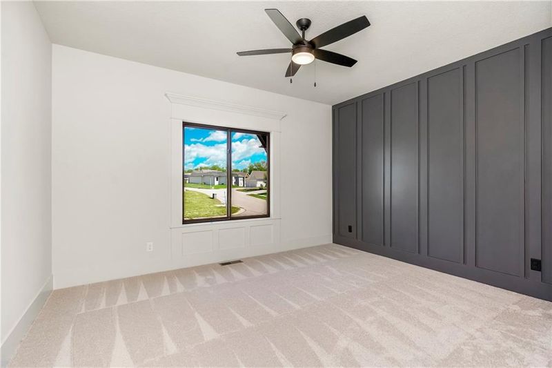 17520 Meadow St, Overland Park, KS 66085