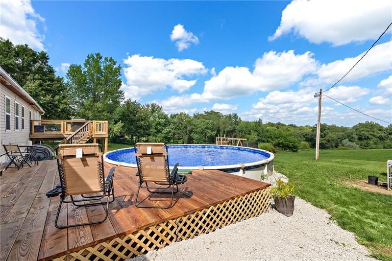 8811 S Corn Rd, Oak Grove, MO 64075