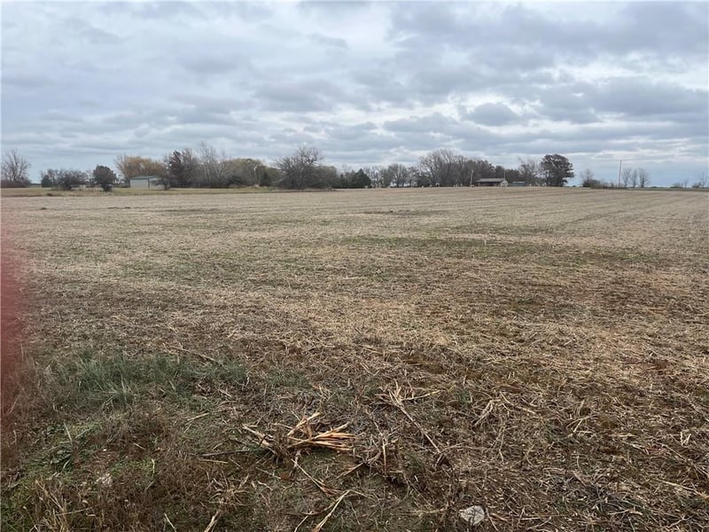 0 W V Hw, Liberal, MO 64762
