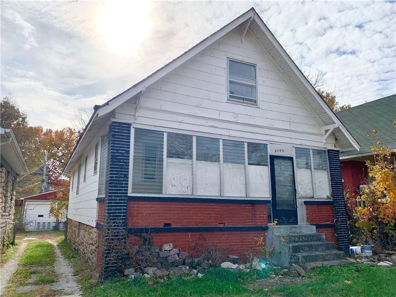 3103 E 27th St, Kansas City, MO 64127