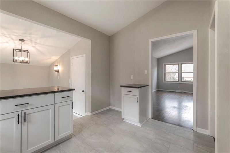 8509 E 111th Ter, Kansas City, MO 64134