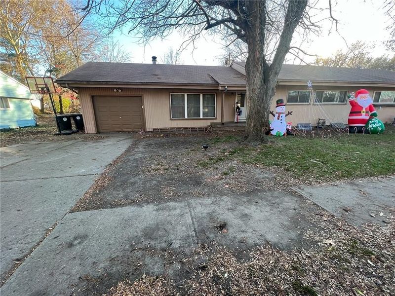 520 Shawn Dr, Belton, MO 64012