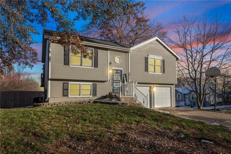 8611 N Crawford Ave, Kansas City, MO 64153