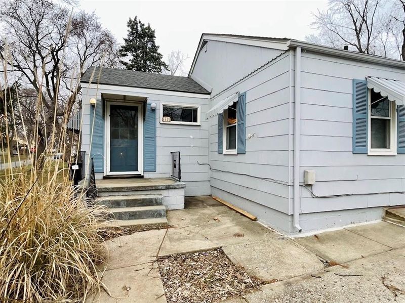 117 N Crescent Ave, Independence, MO 64053