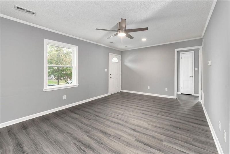 8036 Wabash Ave, Kansas City, MO 64132