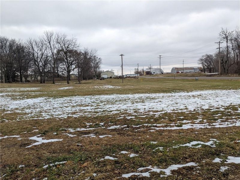 422 E 13th St, Horton, KS 66439