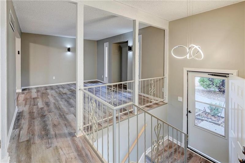 7800 E 105th St, Kansas City, MO 64134