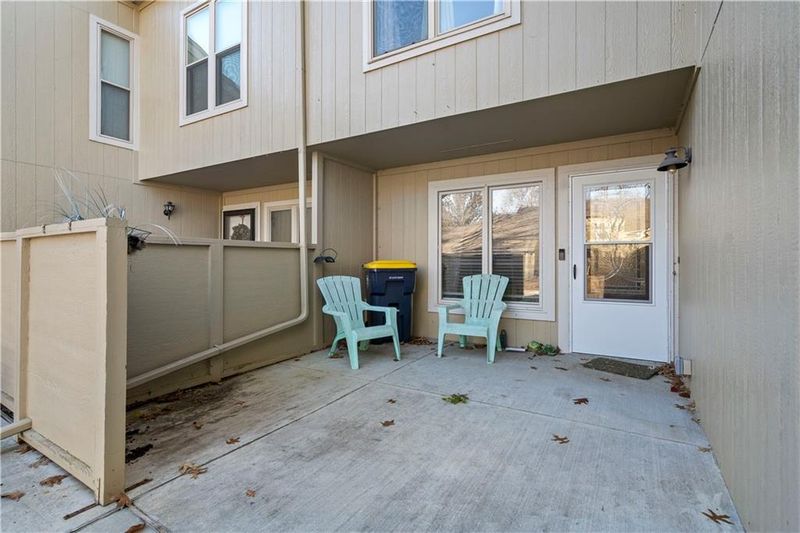711 E 122nd St, Kansas City, MO 64146