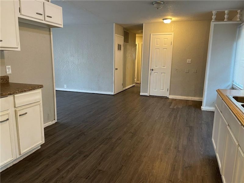 7606 E 111th Ter, Kansas City, MO 64134