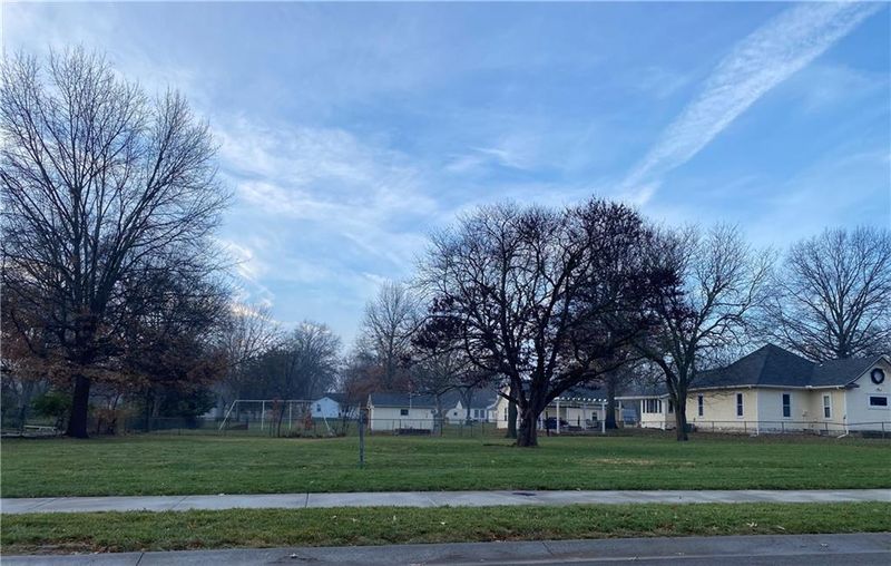 Cedar St, Olathe, KS 66061