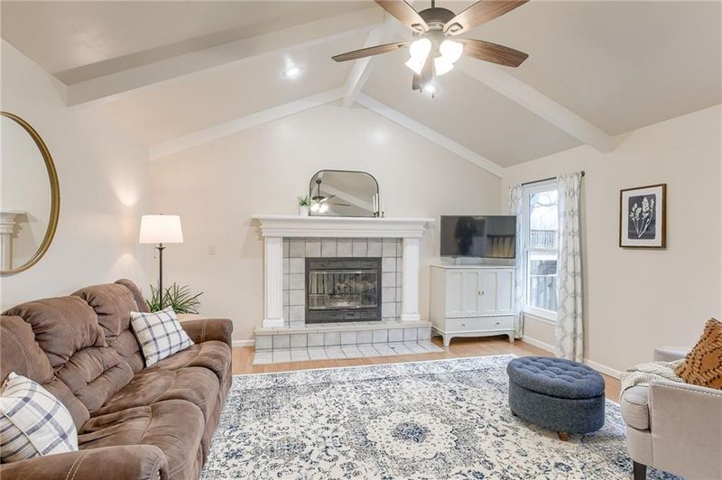 1504 Lynette St, Liberty, MO 64068