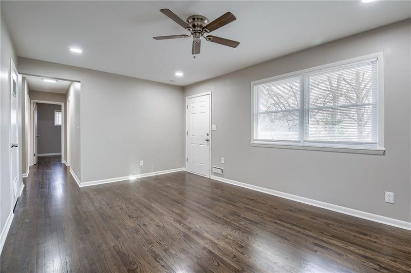 7402 E 112th St, Kansas City, MO 64134