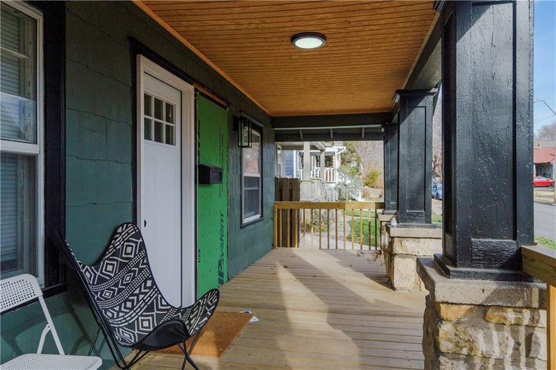 4130 Bell St, Kansas City, MO 64111