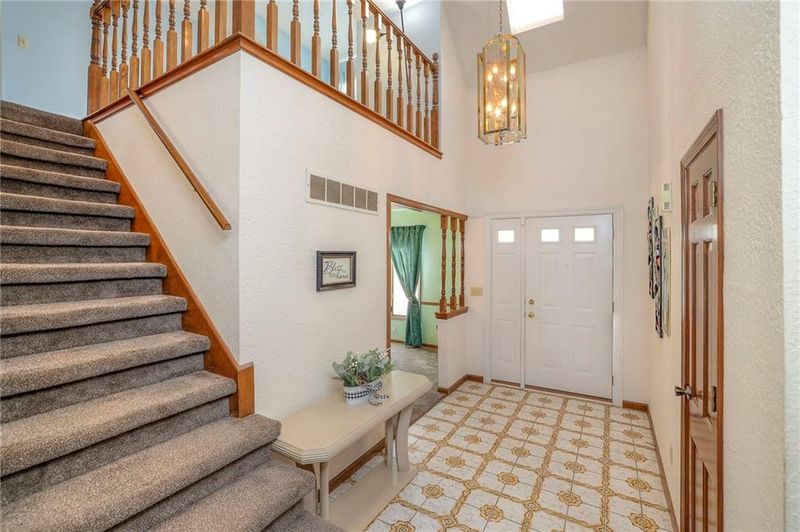 1262 E Butterfield Pl, Olathe, KS 66062
