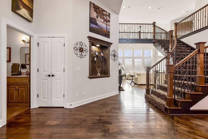 16824 Goddard St, Overland Park, KS 66062