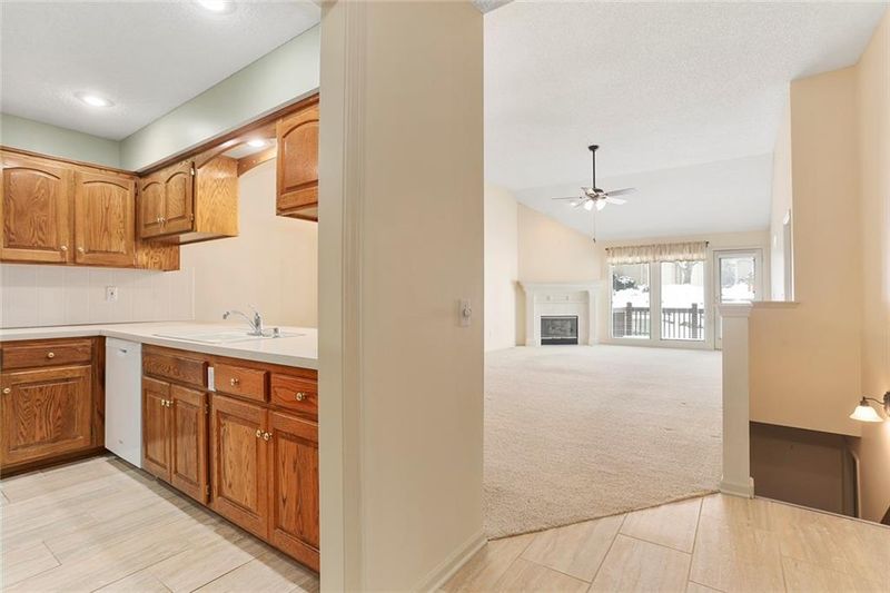 505 101st St, Kansas City, MO 64155