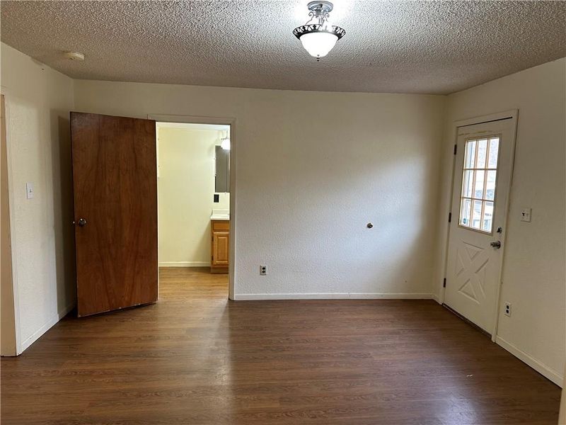 414 E North Main St, Richmond, MO 64085