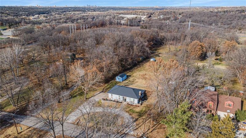 6200 E 64th St, Kansas City, MO 64133