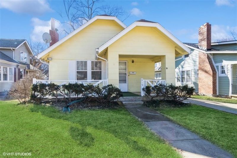 615 E 61st St, Kansas City, MO 64110