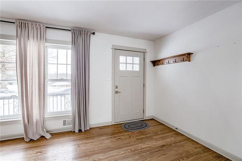 12805 E 54th Ter, Kansas City, MO 64133