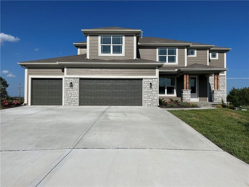 16921 S Hunter St, Olathe, KS 66062