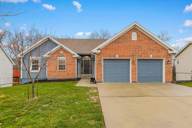 3908 NE 83rd St, Kansas City, MO 64119