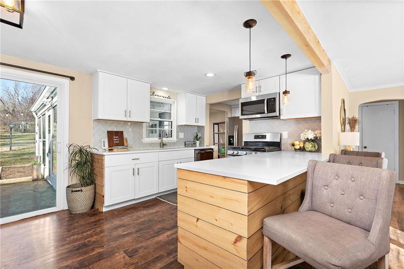 708 E 109th St, Kansas City, MO 64131