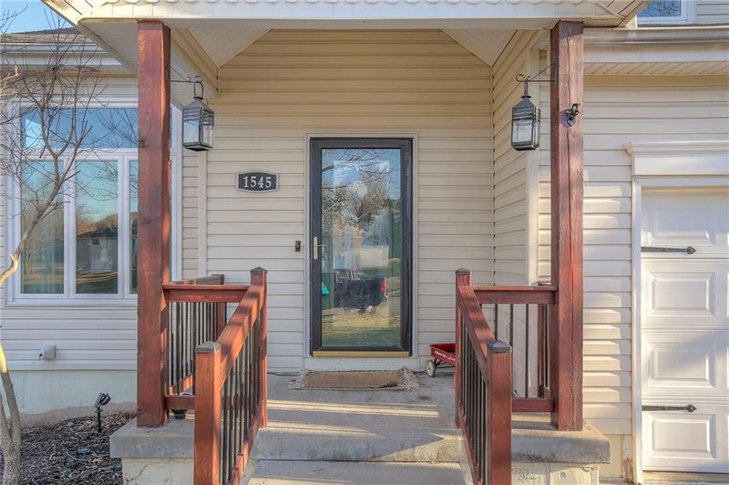 1545 Chauncey Ave, Liberty, MO 64068