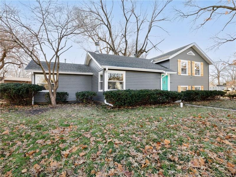 4529 N Cherry St, Kansas City, MO 64116