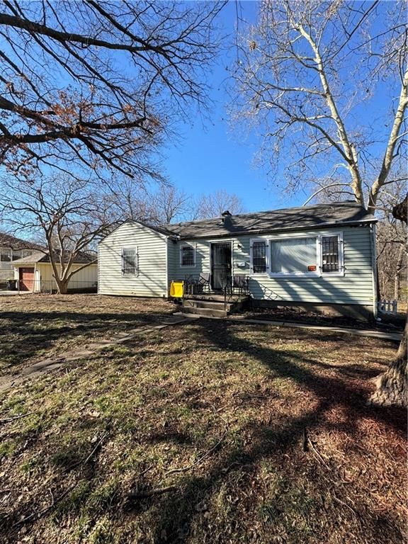 6034 Walrond Ave, Kansas City, MO 64130