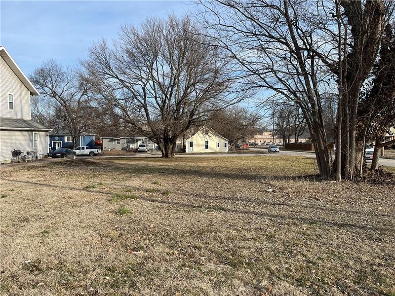 8 N Diamond St, Paola, KS 66071