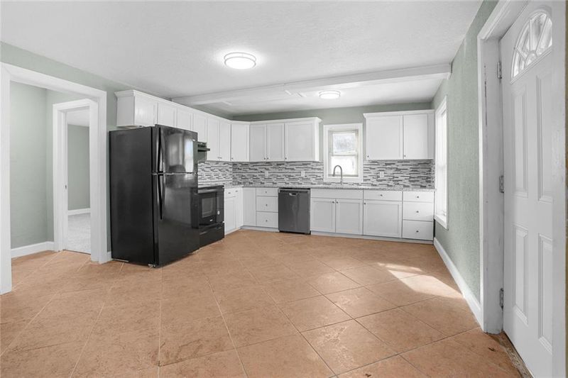 8717 Independence Ave, Kansas City, MO 64125