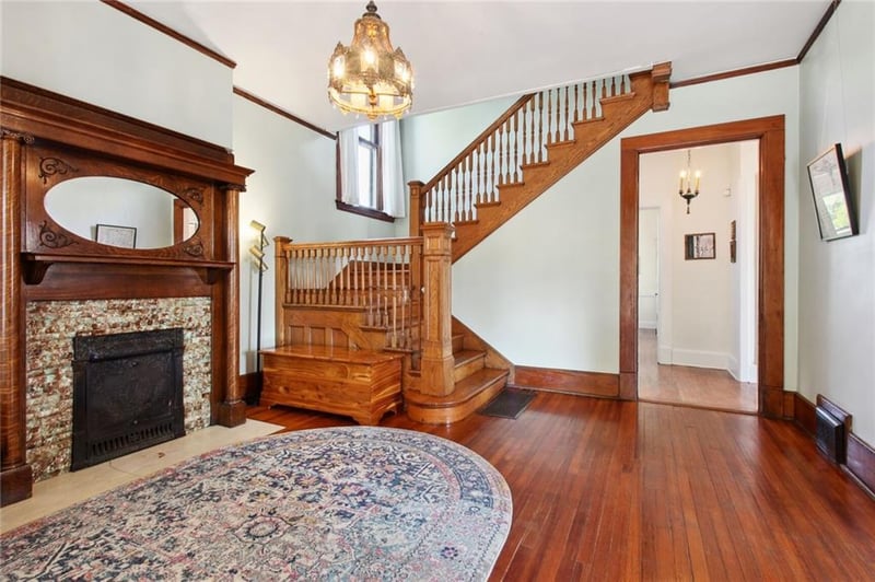 3010 E 6th St, Kansas City, MO 64124