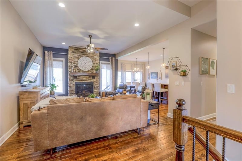 9526 Courtney Ave, Kansas City, MO 64138