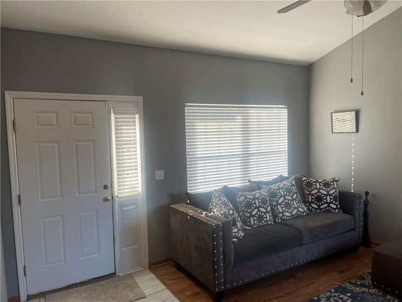 2007 N 83rd Pl, Kansas City, KS 66109