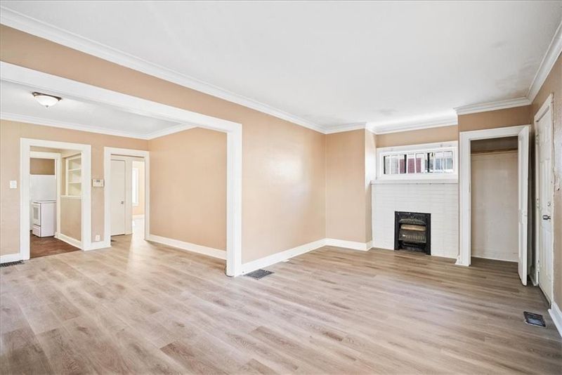 2203 E 70th St, Kansas City, MO 64132