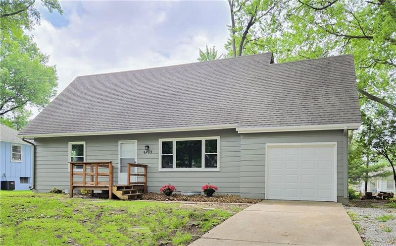 6209 E 109th St, Kansas City, MO 64134