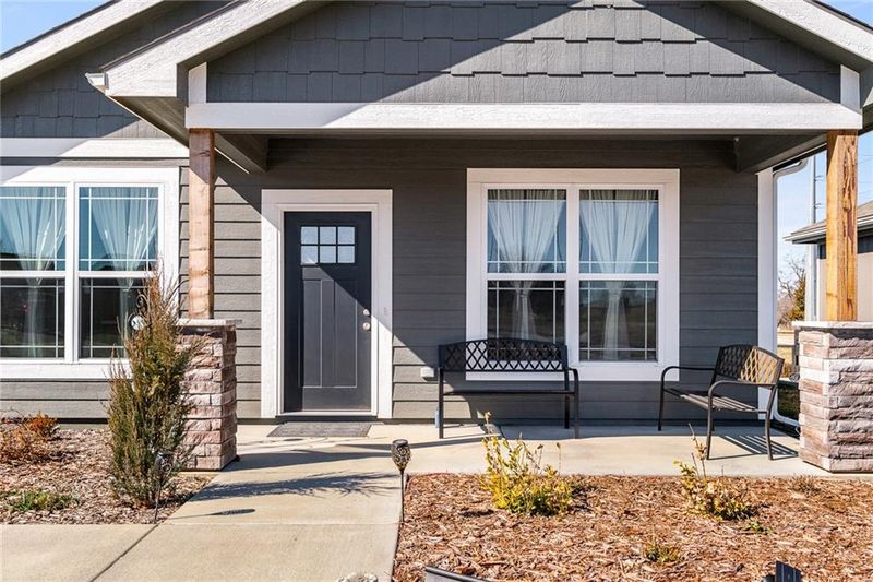 1704 Elderberry Ln, Ottawa, KS 66067