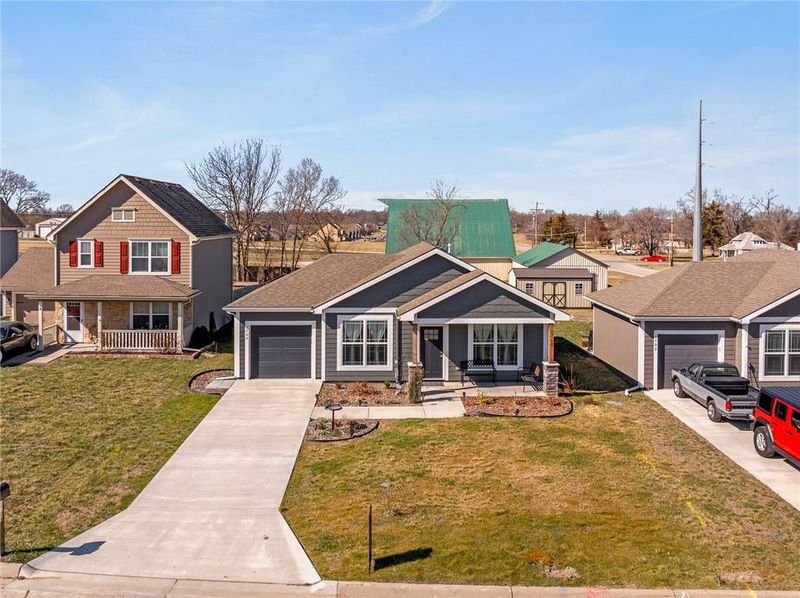 1704 Elderberry Ln, Ottawa, KS 66067