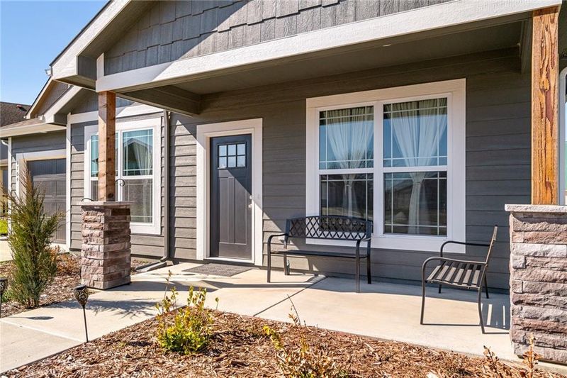 1704 Elderberry Ln, Ottawa, KS 66067