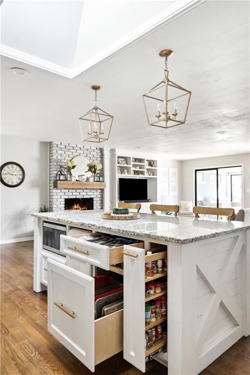 9907 Cedar St, Overland Park, KS 66207