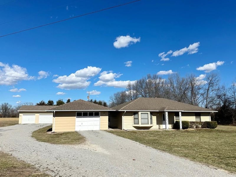 12155 SW 200 Rd, Schell City, MO 64783