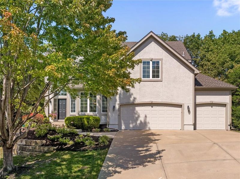 22306 W 46th St, Shawnee, KS 66226