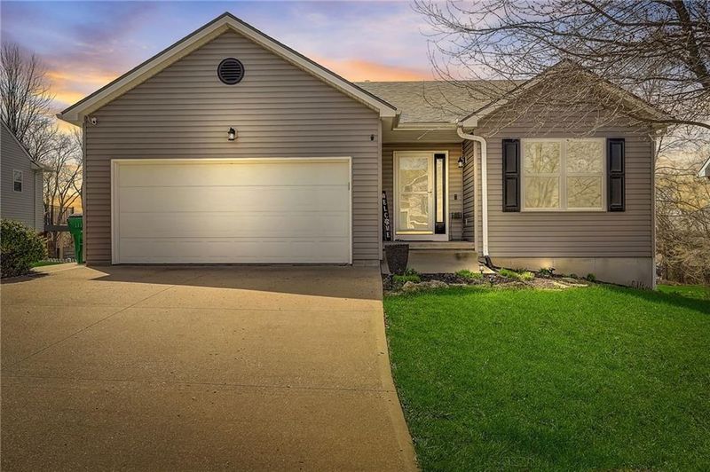 15435 NW 125th St, Platte City, MO 64079
