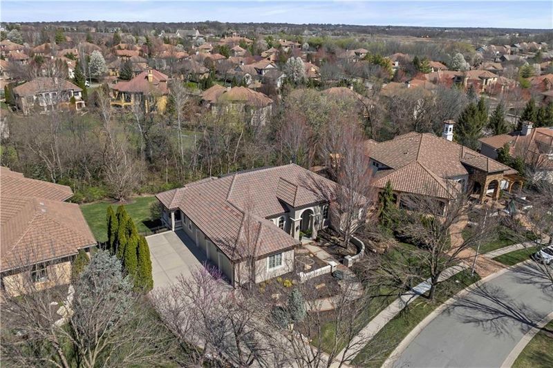 3208 W 139th St, Leawood, KS 66224