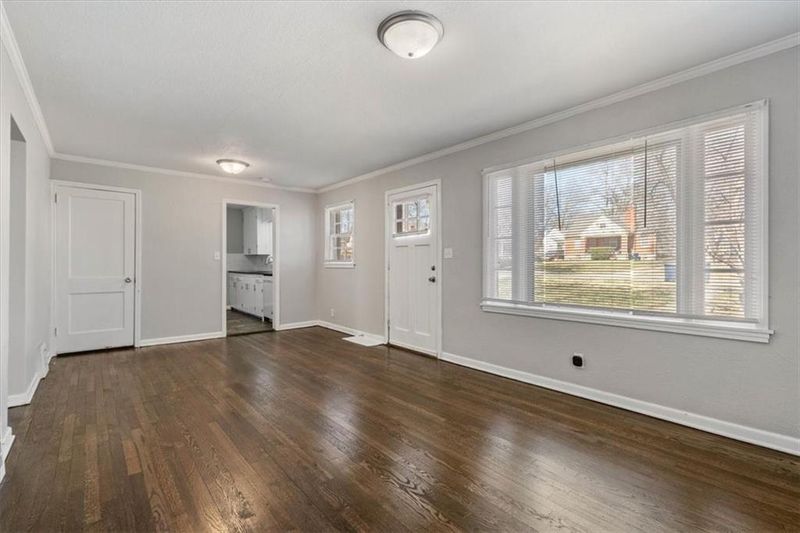 1155 E 75th Ter, Kansas City, MO 64131