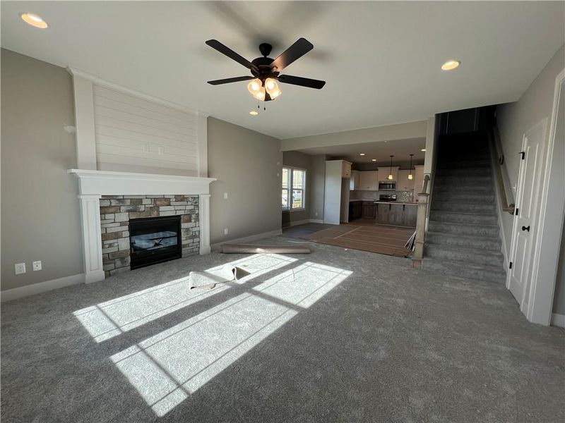 16490 S Laurelwood St, Olathe, KS 66062